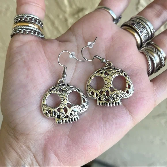 skull set earrings & necklace goth halloween silver plated & stainless steel - Picture 5 of 12